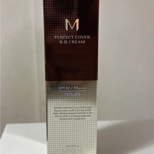 Brand Missha Perfect Cover BB Cream SPF42
Only used a few times.